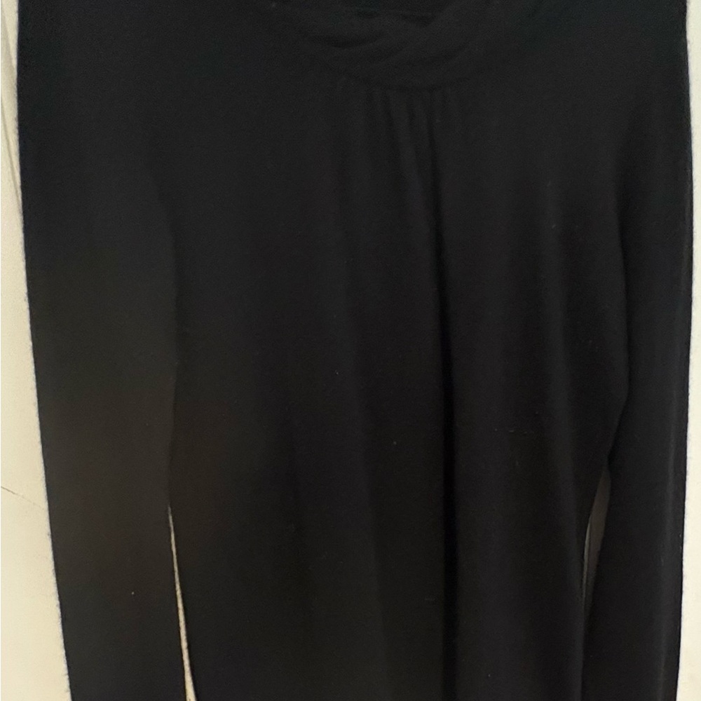 Jones NewYork Luxe Black Long Sleeve 100% cashmere sweater